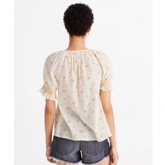 Madewell Smocked Button Up Top in French Daisies L - Picture 2 of 10